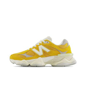 Tênis New Balance 9060 "Varsity Gold"