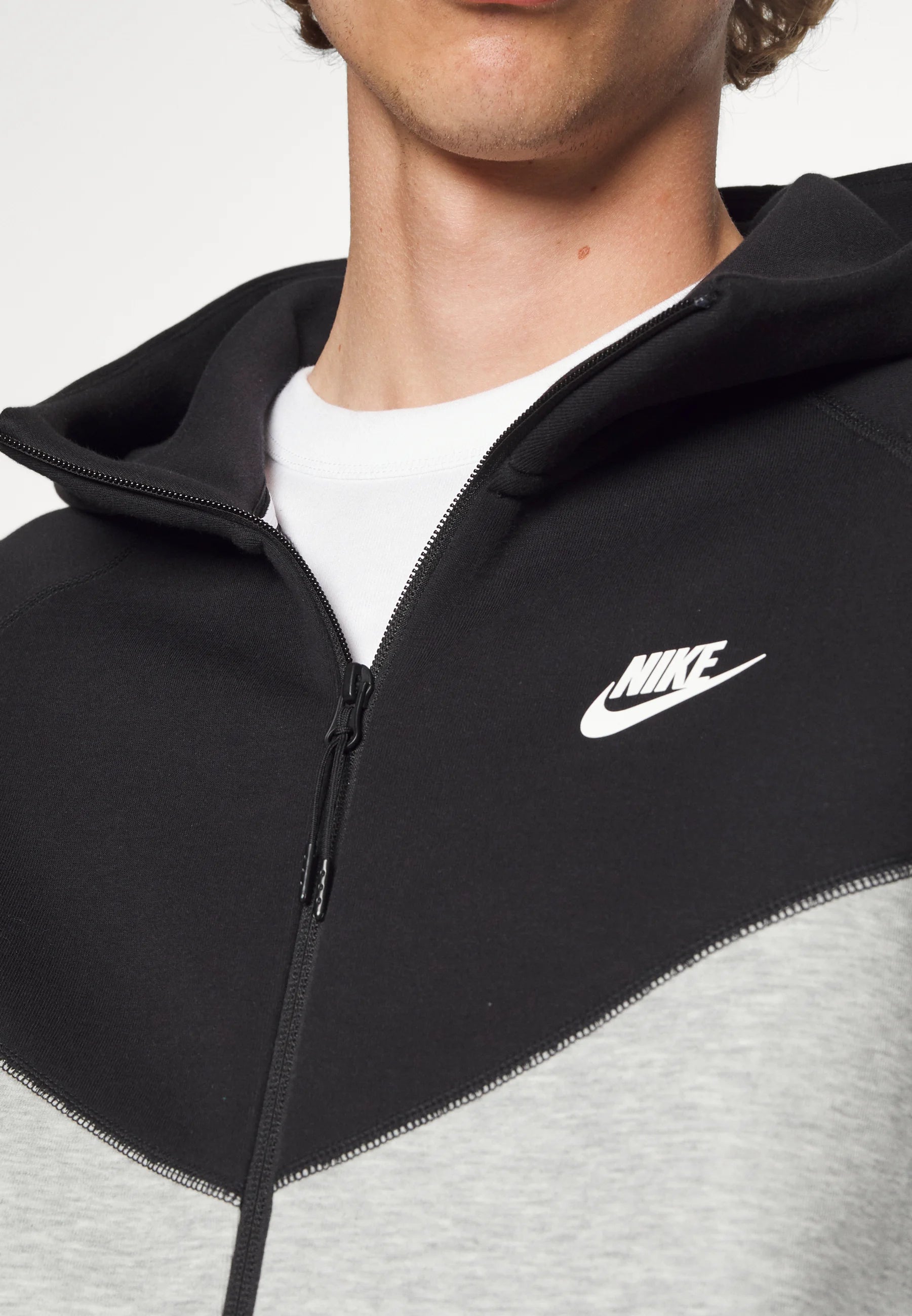 Jaqueta Nike Tech Fleece Windrunner